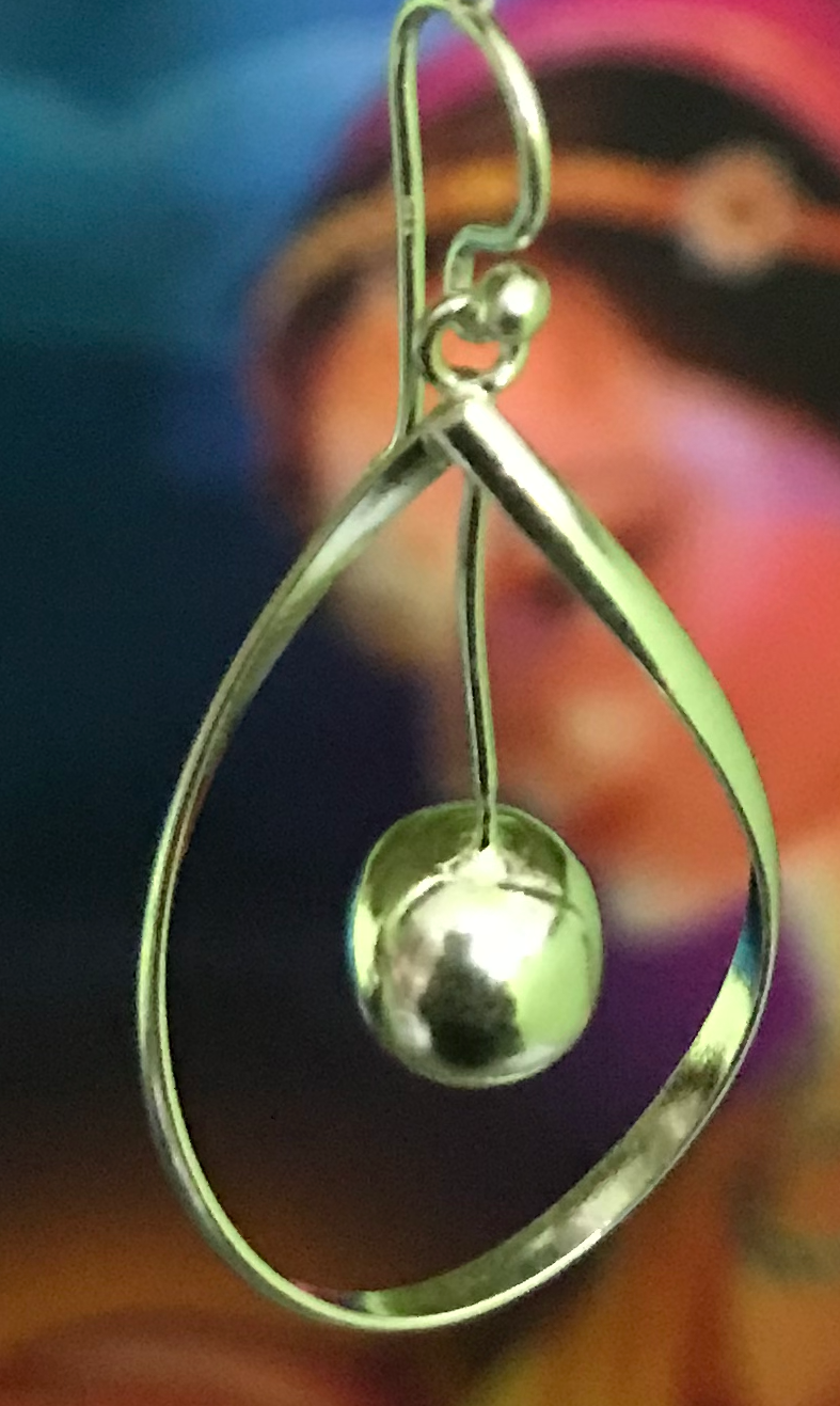 925 Sterling Silver Teardrop Earrings