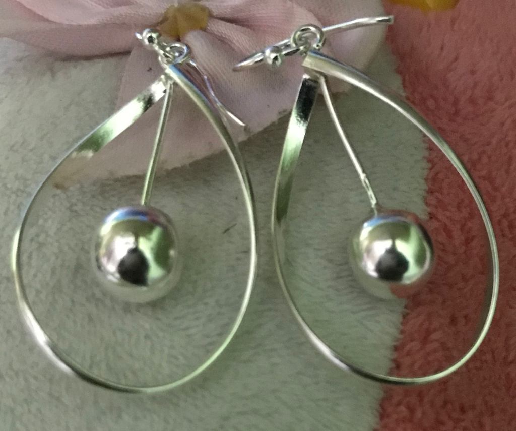 925 Sterling Silver Teardrop Earrings